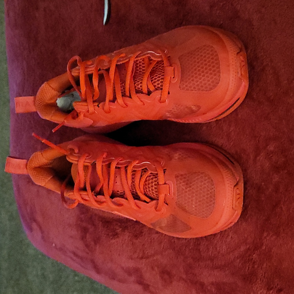 Nike airmax genome red 9.5 men worn once